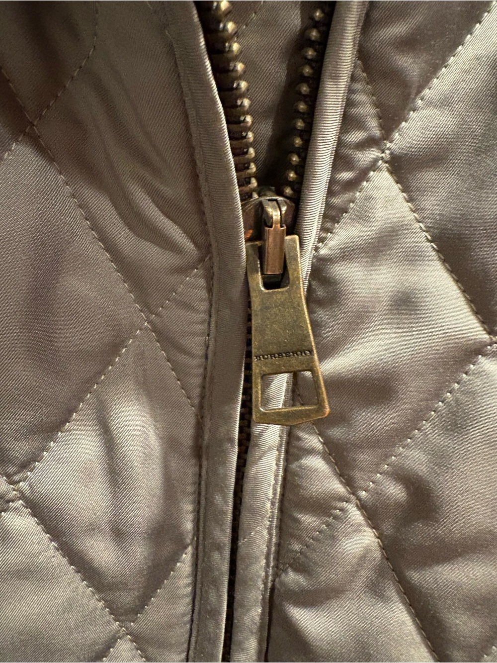 Burberry Britt nova check Quilted Women's Jacket in olive green large - Picture 2 of 13
